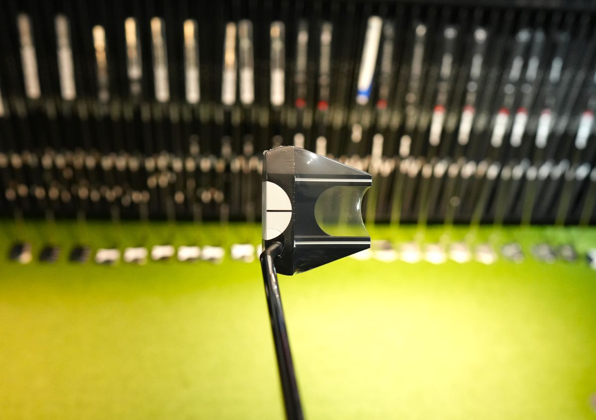 Odyssey Ai-DUAL 12 Ball #7 S (5)